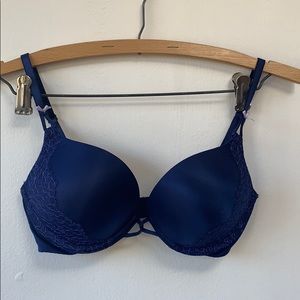 Victoria’s Secret Bombshell Plunge Navy Lace 32C